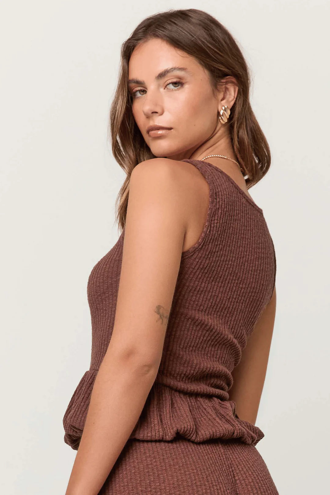 Monterosa Ribbed Peplum Tank Top - Cacao