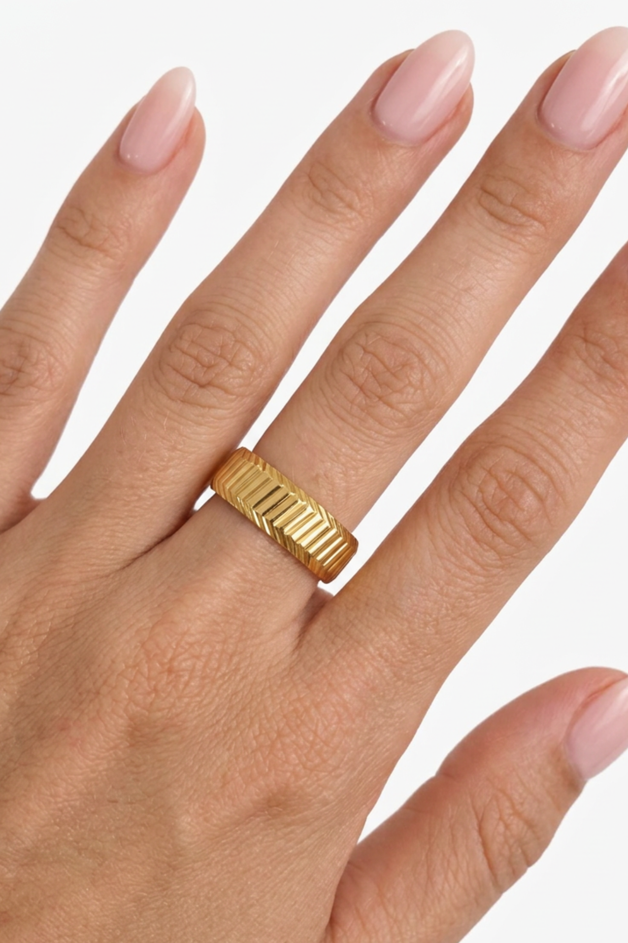 18K Ribbed Ring