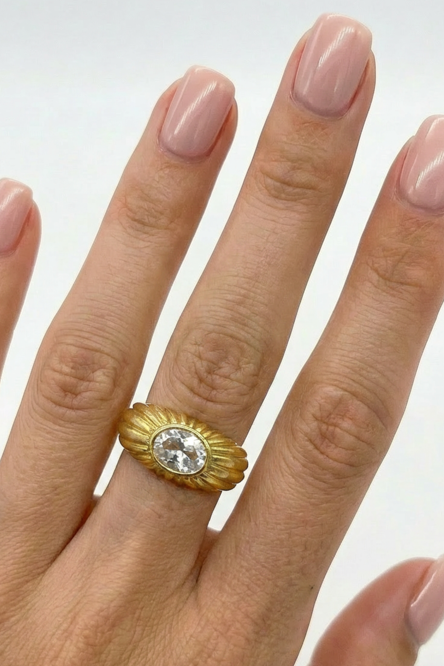 18K June Diamond Ring