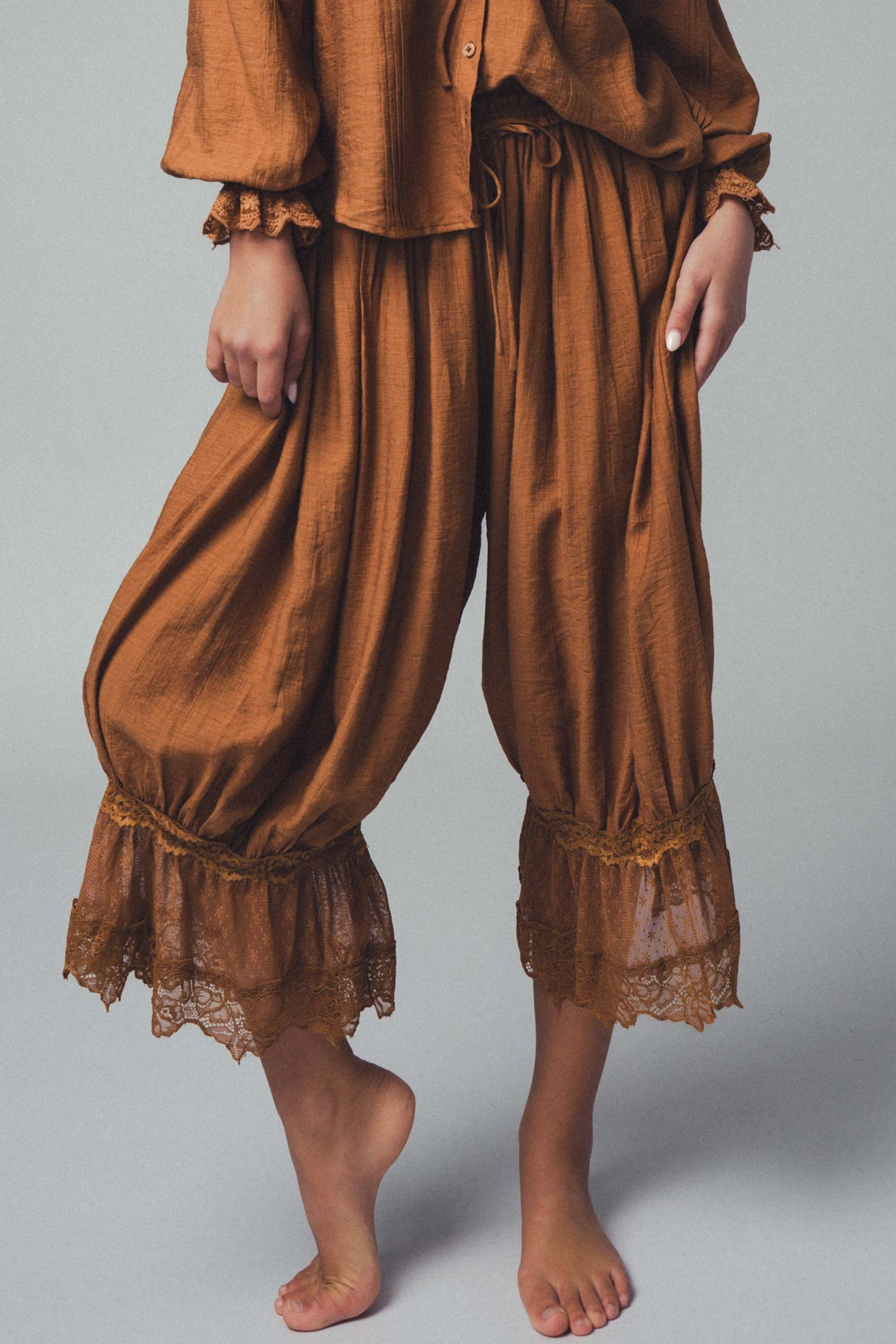 Angelic Bloomer Pants - Brown