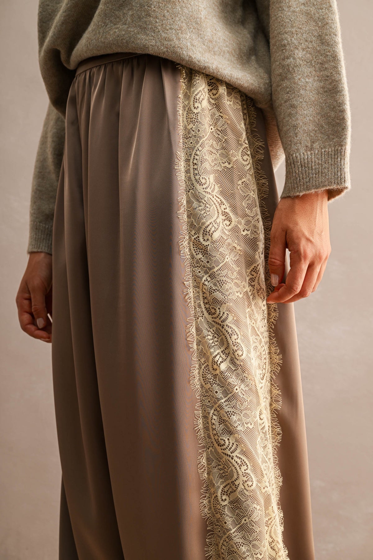 Lace Trim Satin Balloon Pants
