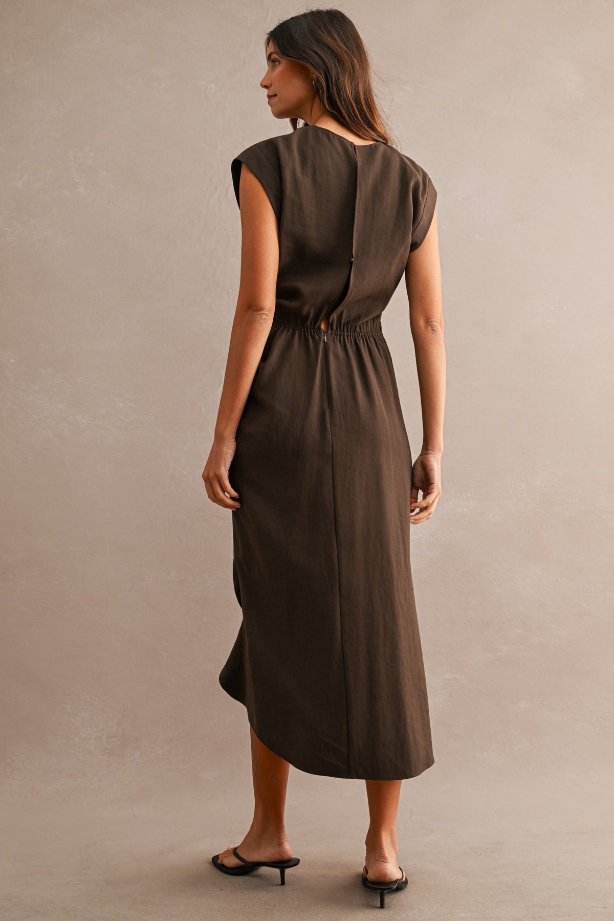 Ruffled Midi Dress - Brown