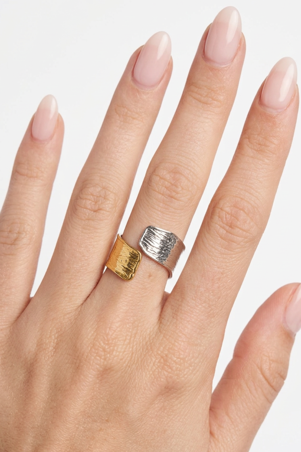 18K Margot Hammered Ring