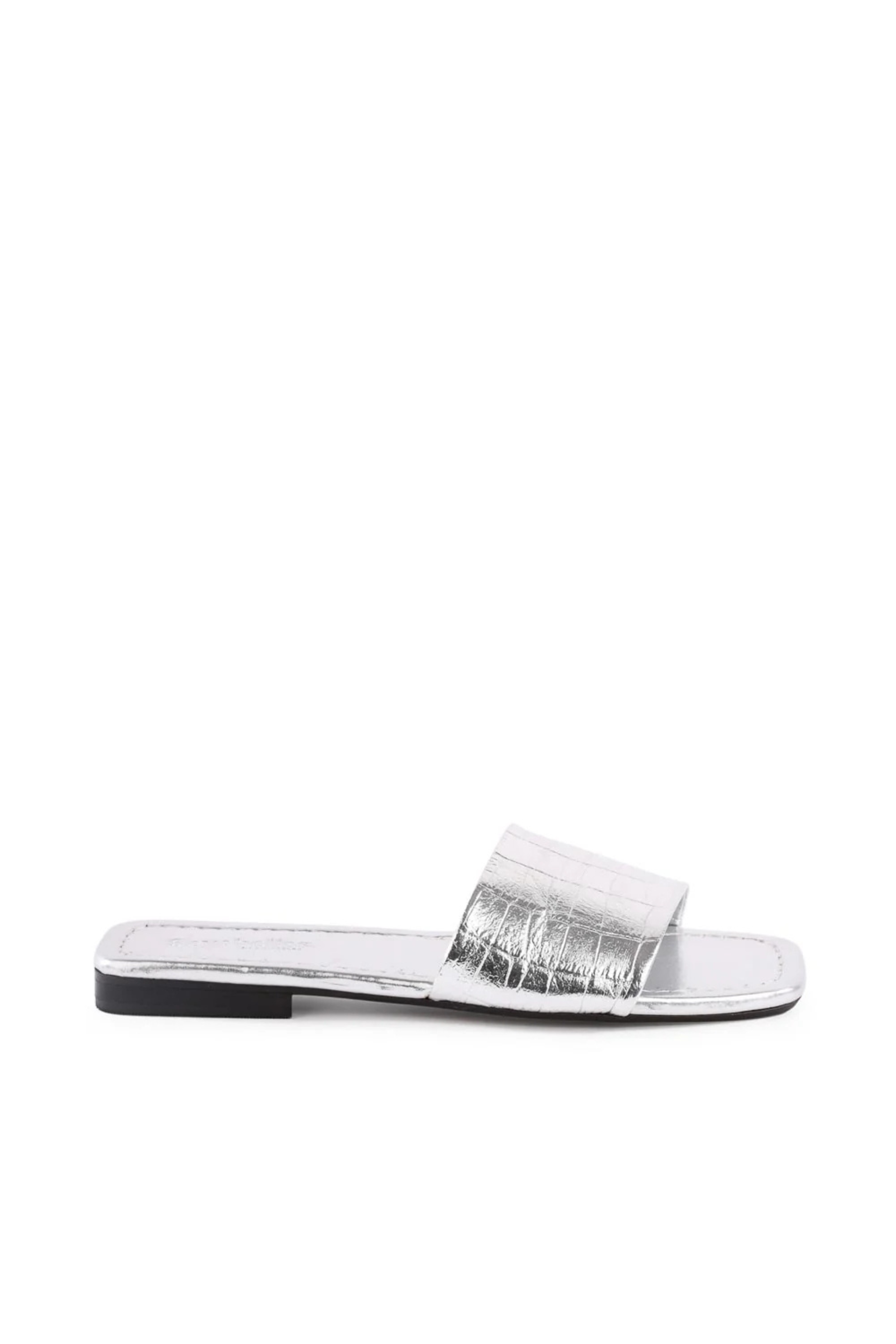 Seychelles Paris Sandals - Silver Croco