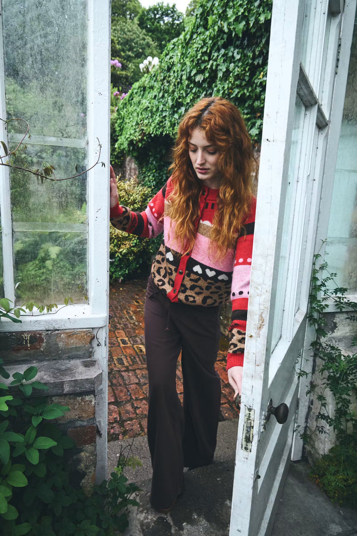 Ihlivoni Cardigan - Poinsettia