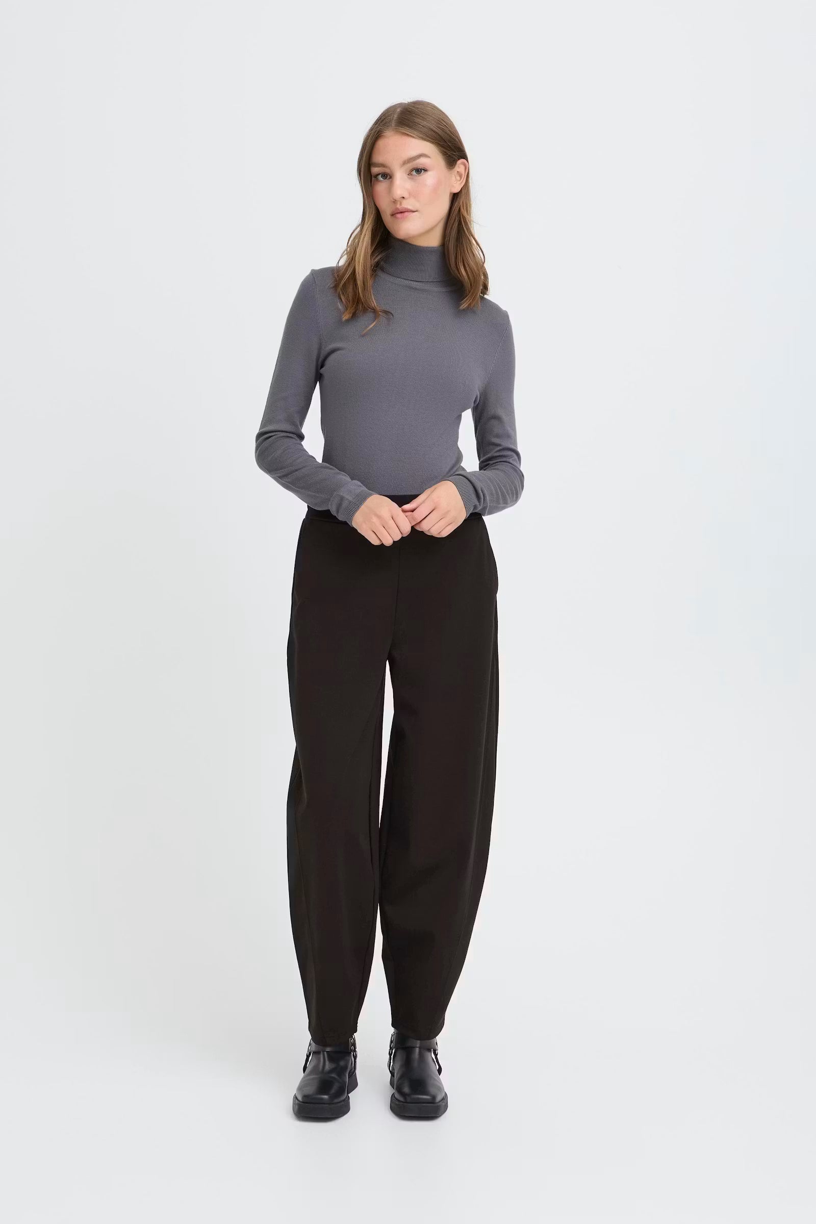 Ihkate Barrel Pants - Black