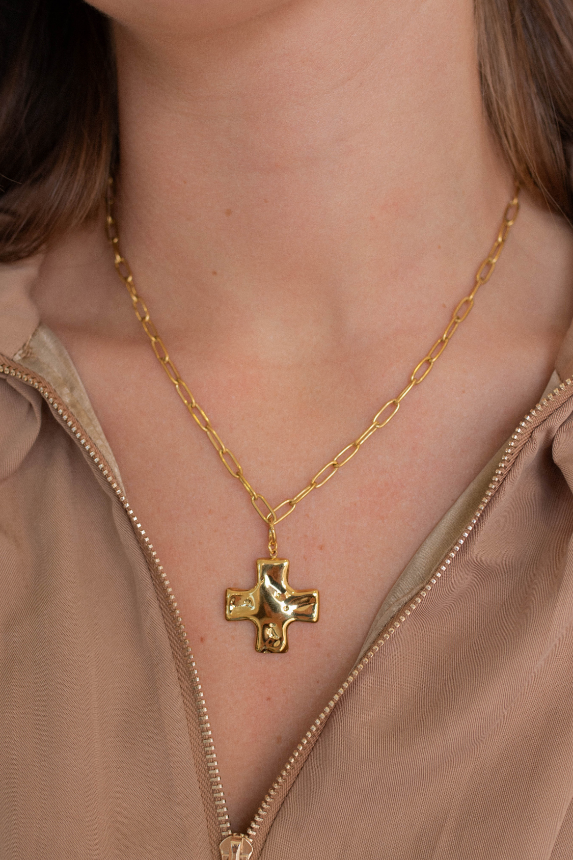 18K Eva Statement Cross Necklace