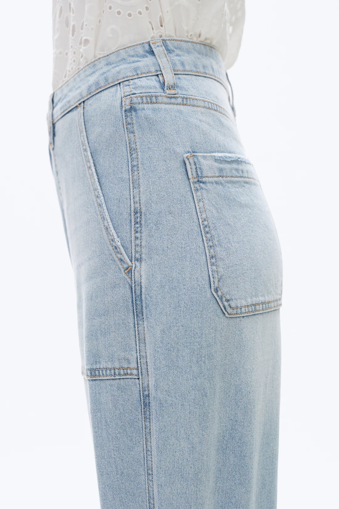 Super High Rise Barrel Denim Jeans - Light Blue