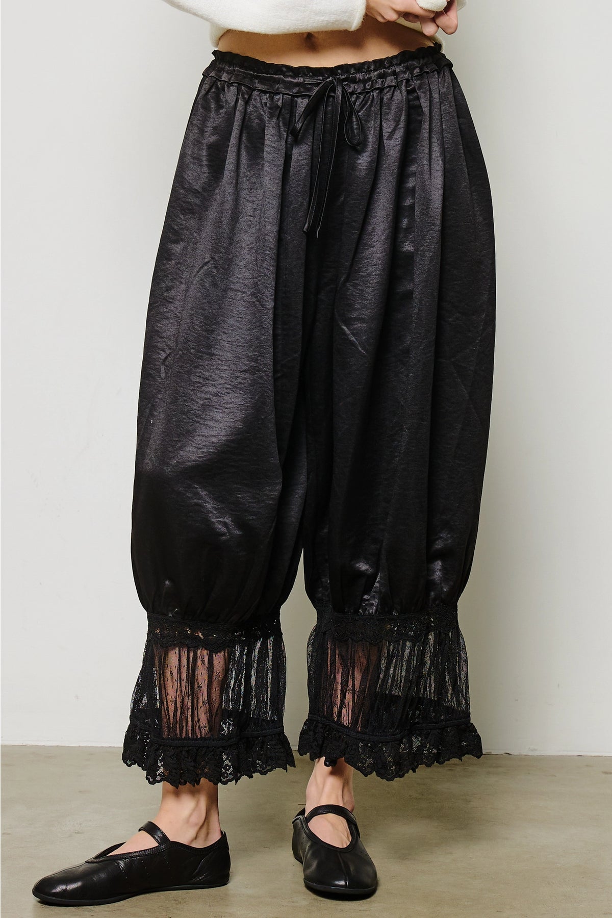 Lace Trim Bloomer Pants - Onyx