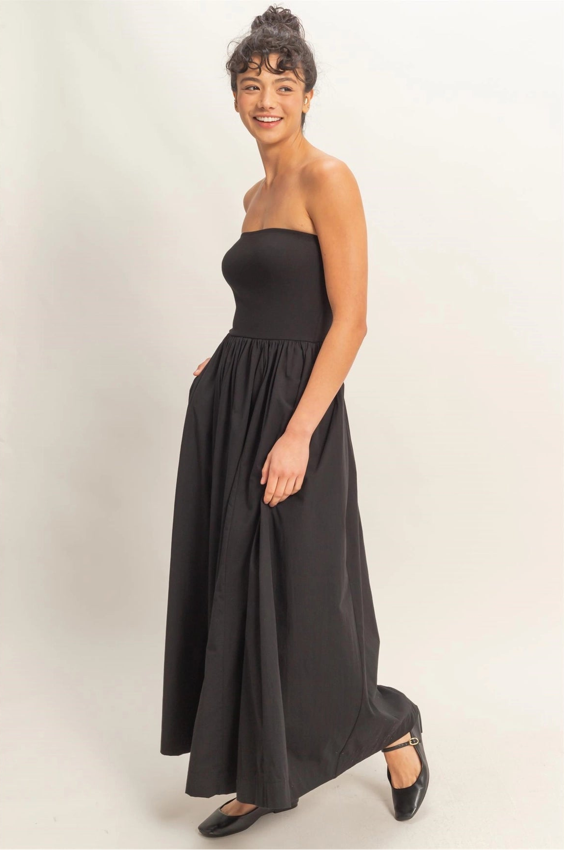 Strapless Flowy Midi Dress - Black