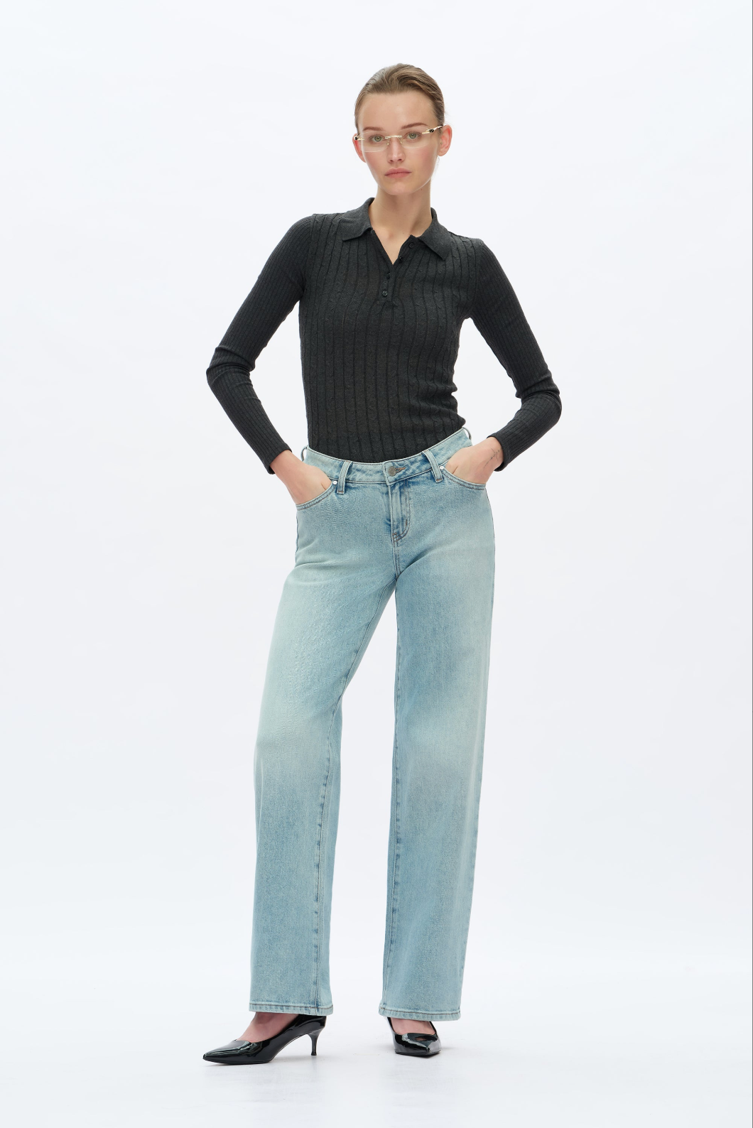 Low Rise Straight Leg Jeans - Retro Light Blue