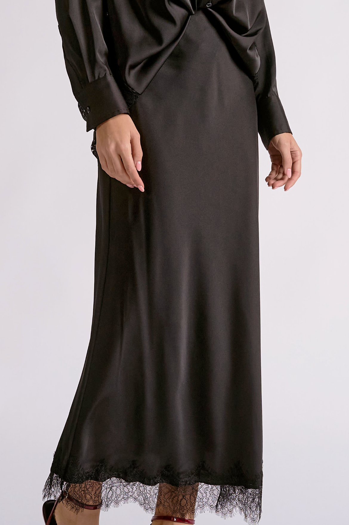 Ria Maxi Skirt - Black