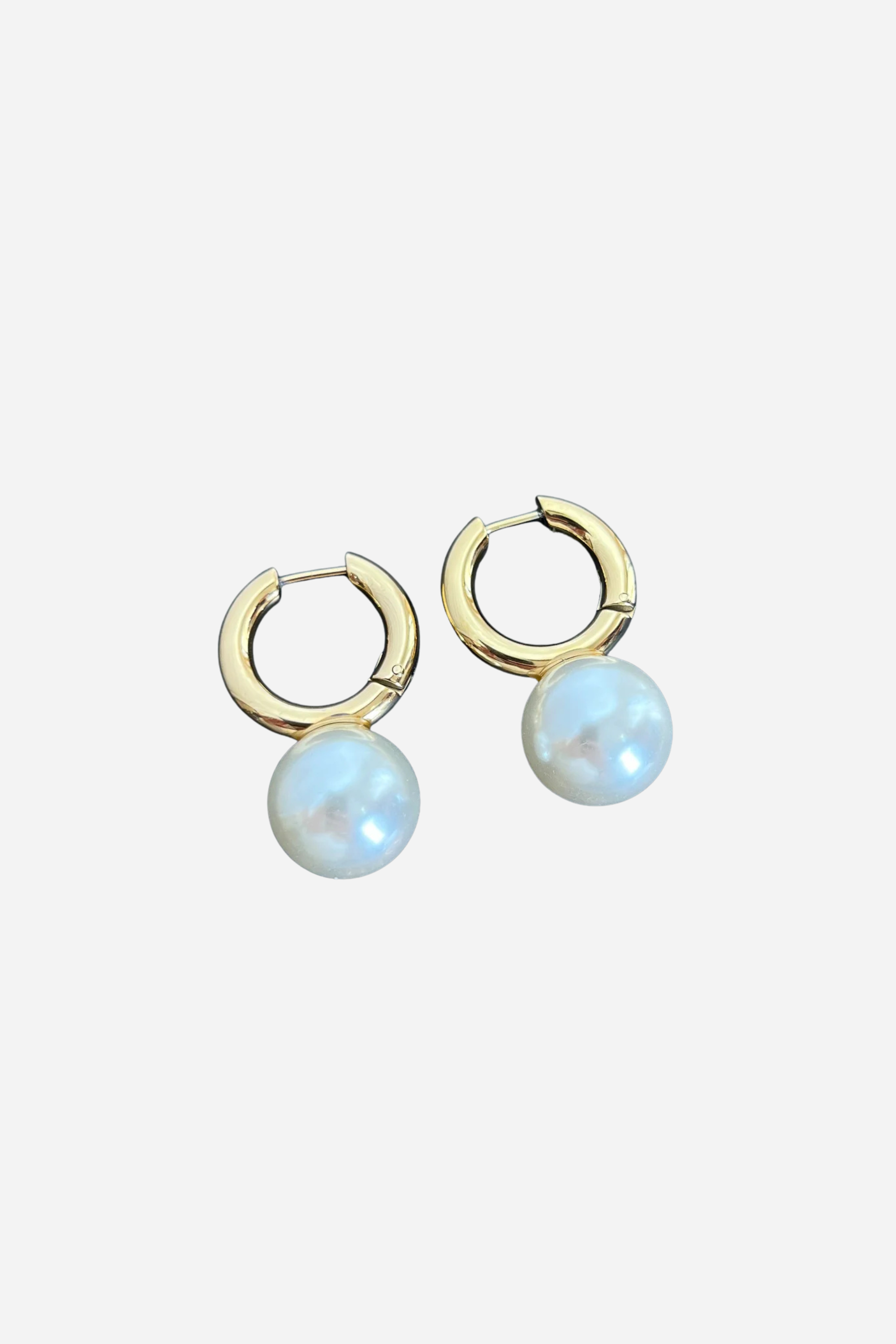 18K Eve Large Pearl Hoop Earrings