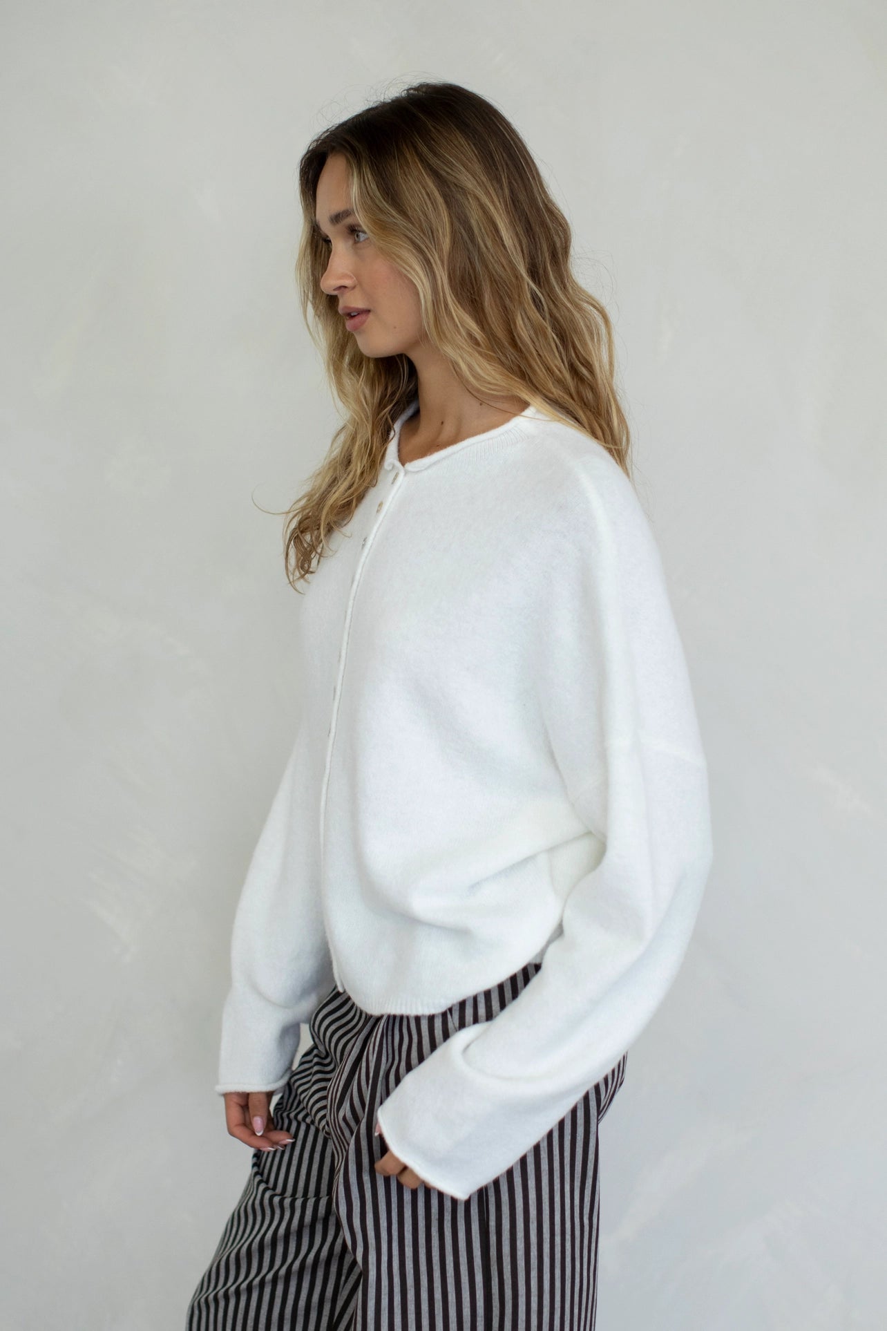 Piper Cardigan - White