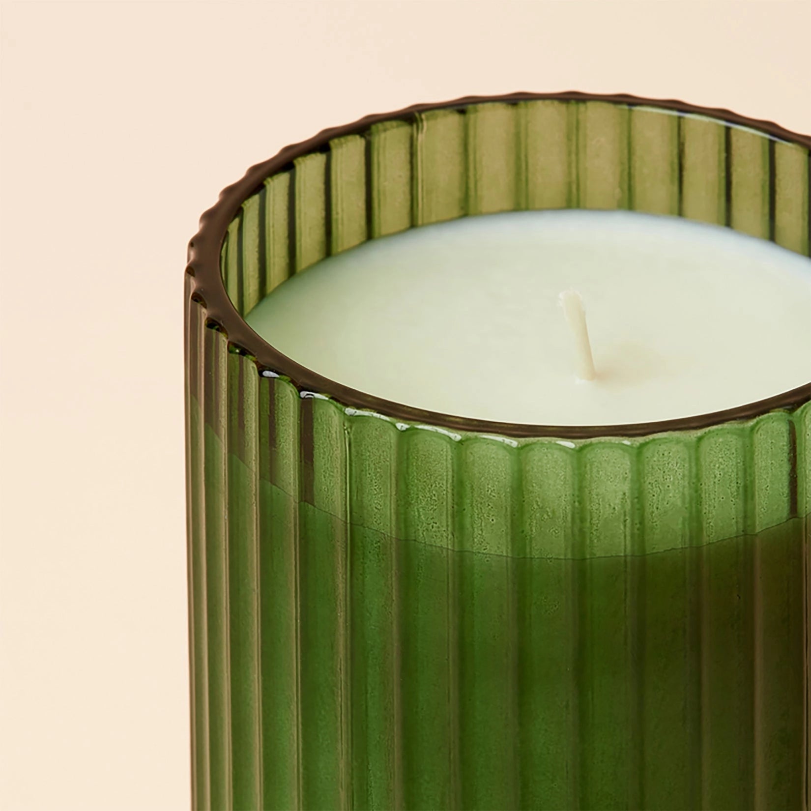 La Jolie Muse - Pomegranate & Pine 11oz Candle