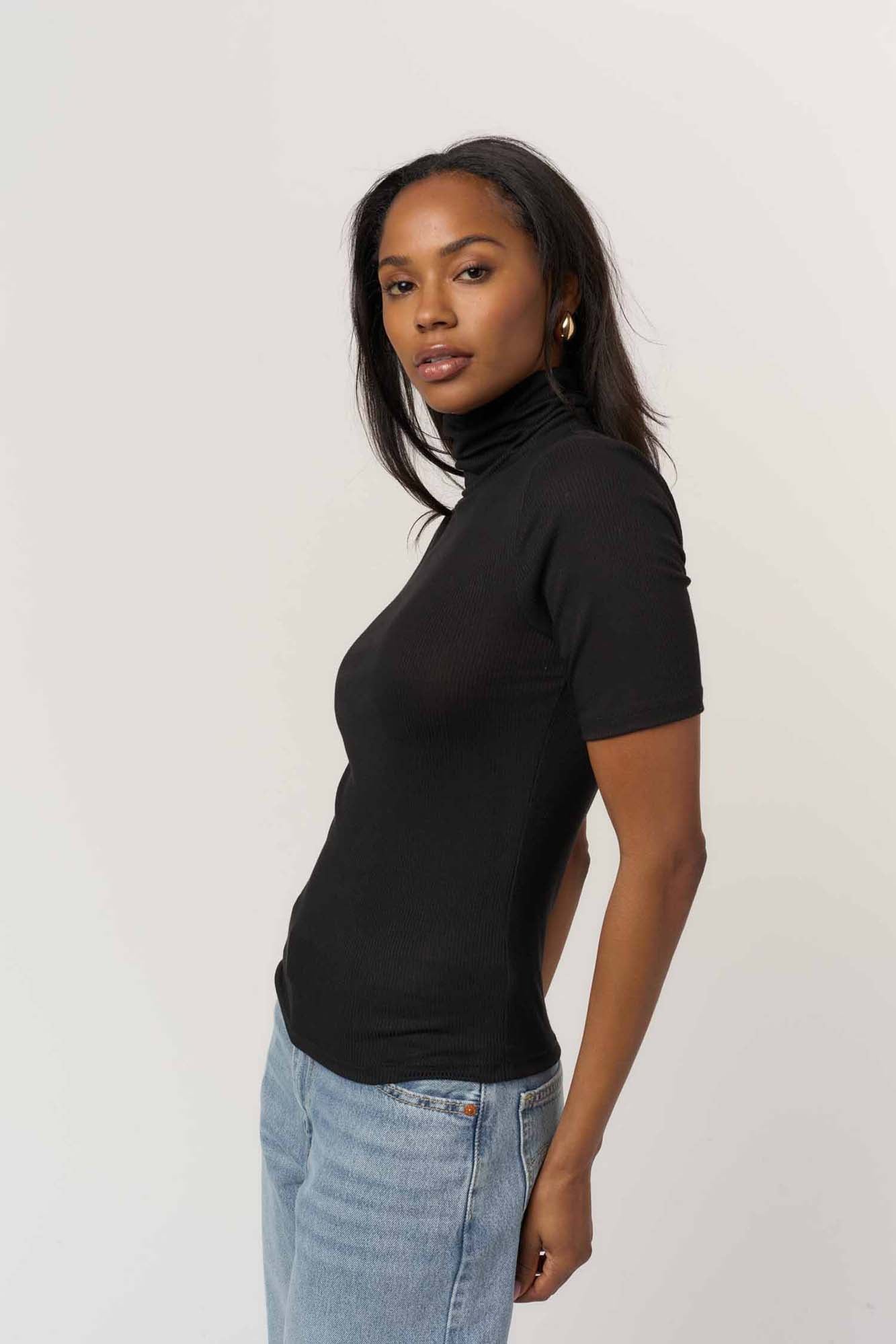 Jesllyn Turtleneck Rib Tee - Black