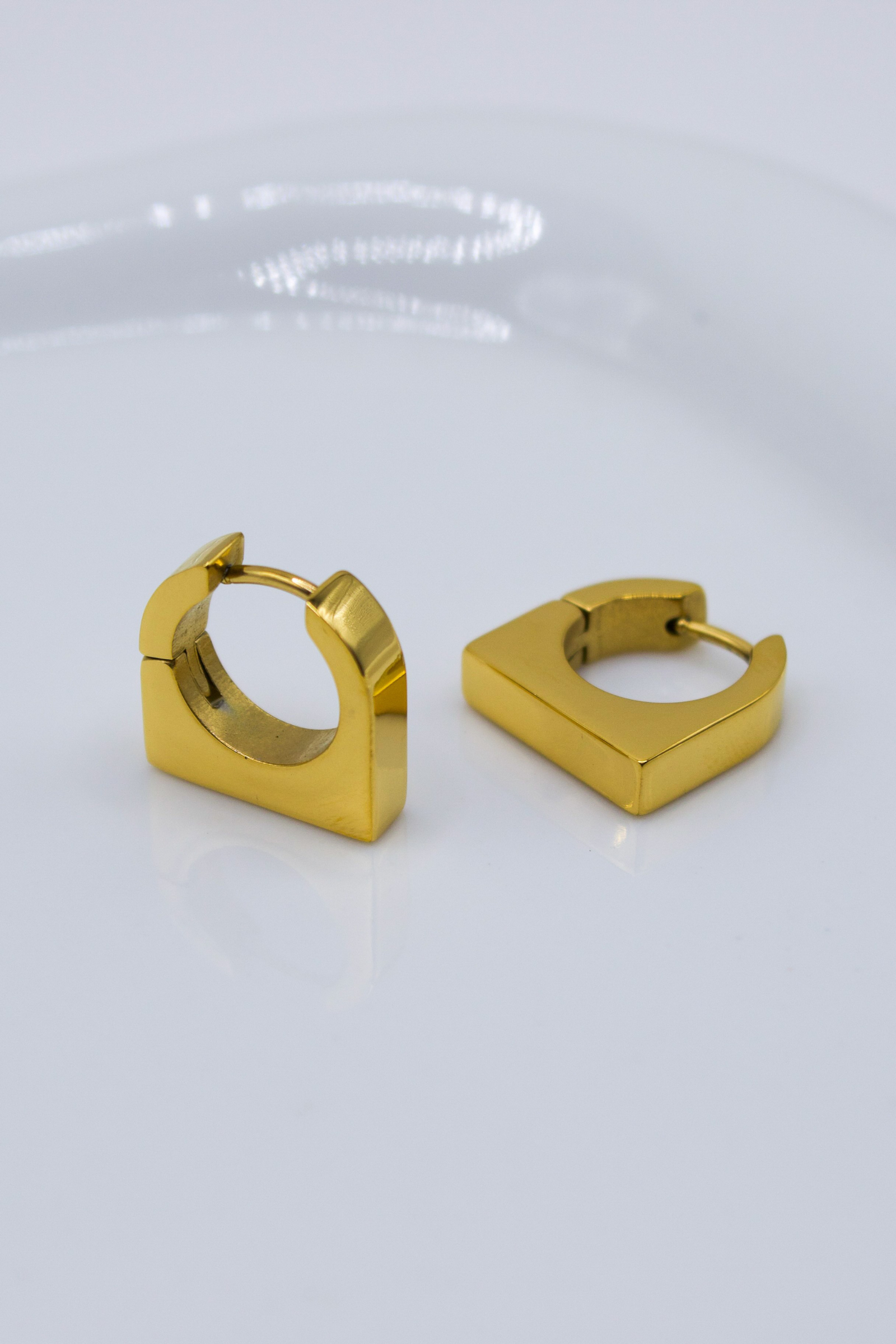 18K Melanie Hoop Earrings