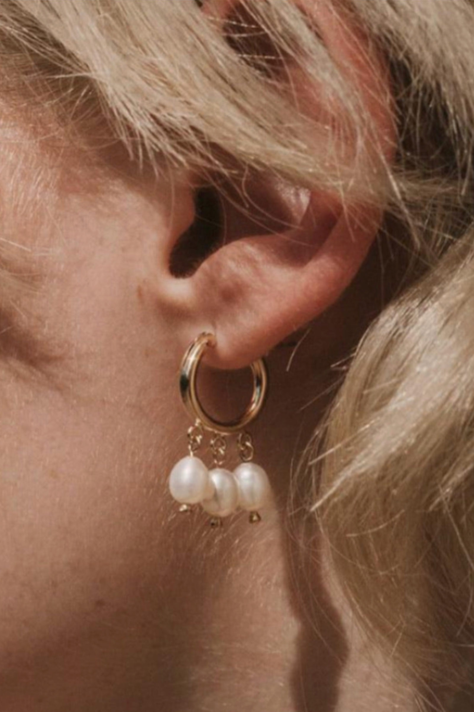 18K Layla Pearl Hoop Earrings