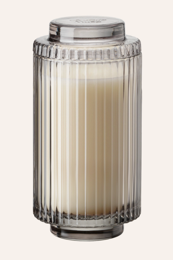 La Jolie Muse - Linen Cotton Oasis 19oz Candle