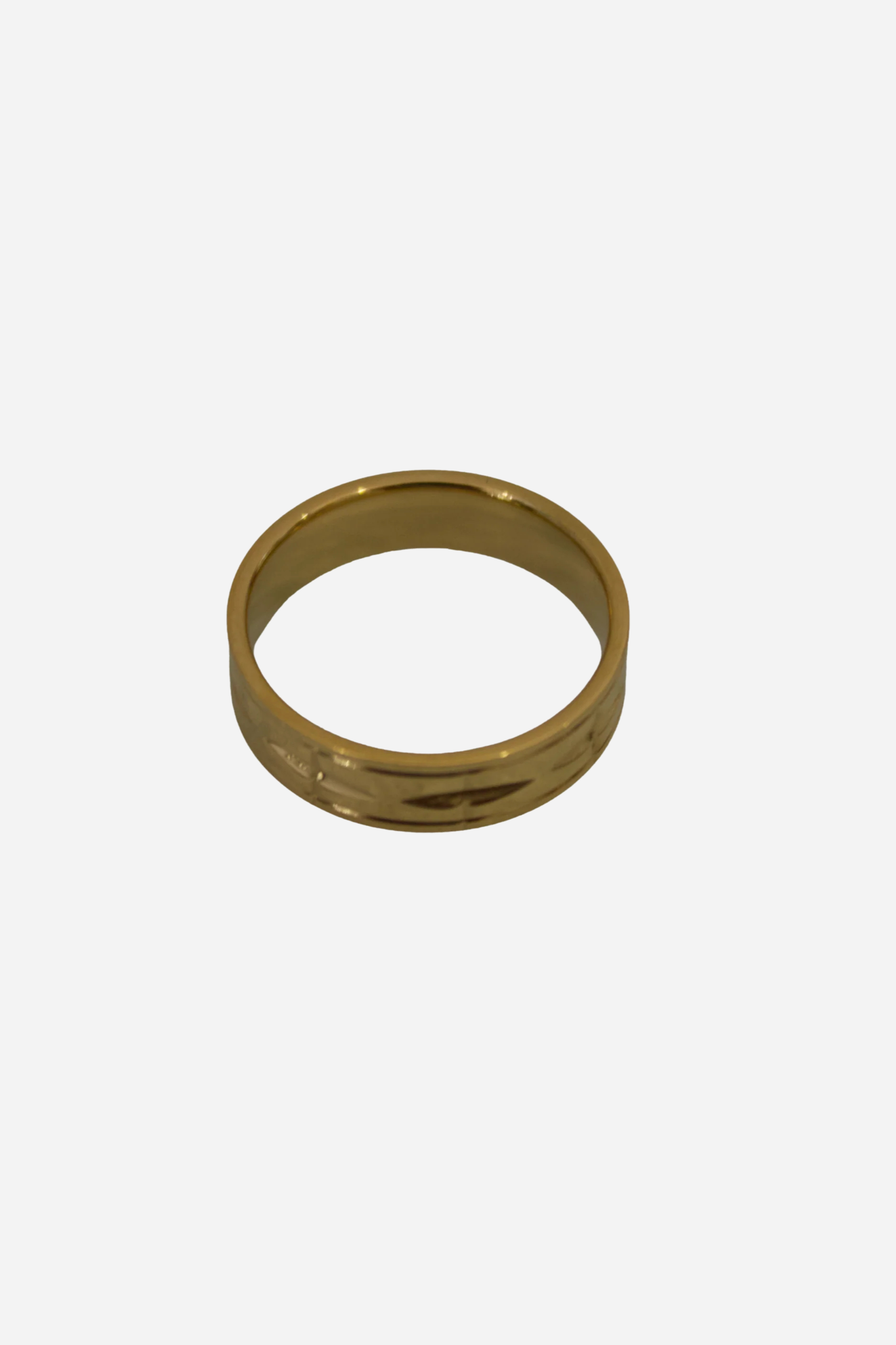 18K Iris Ring