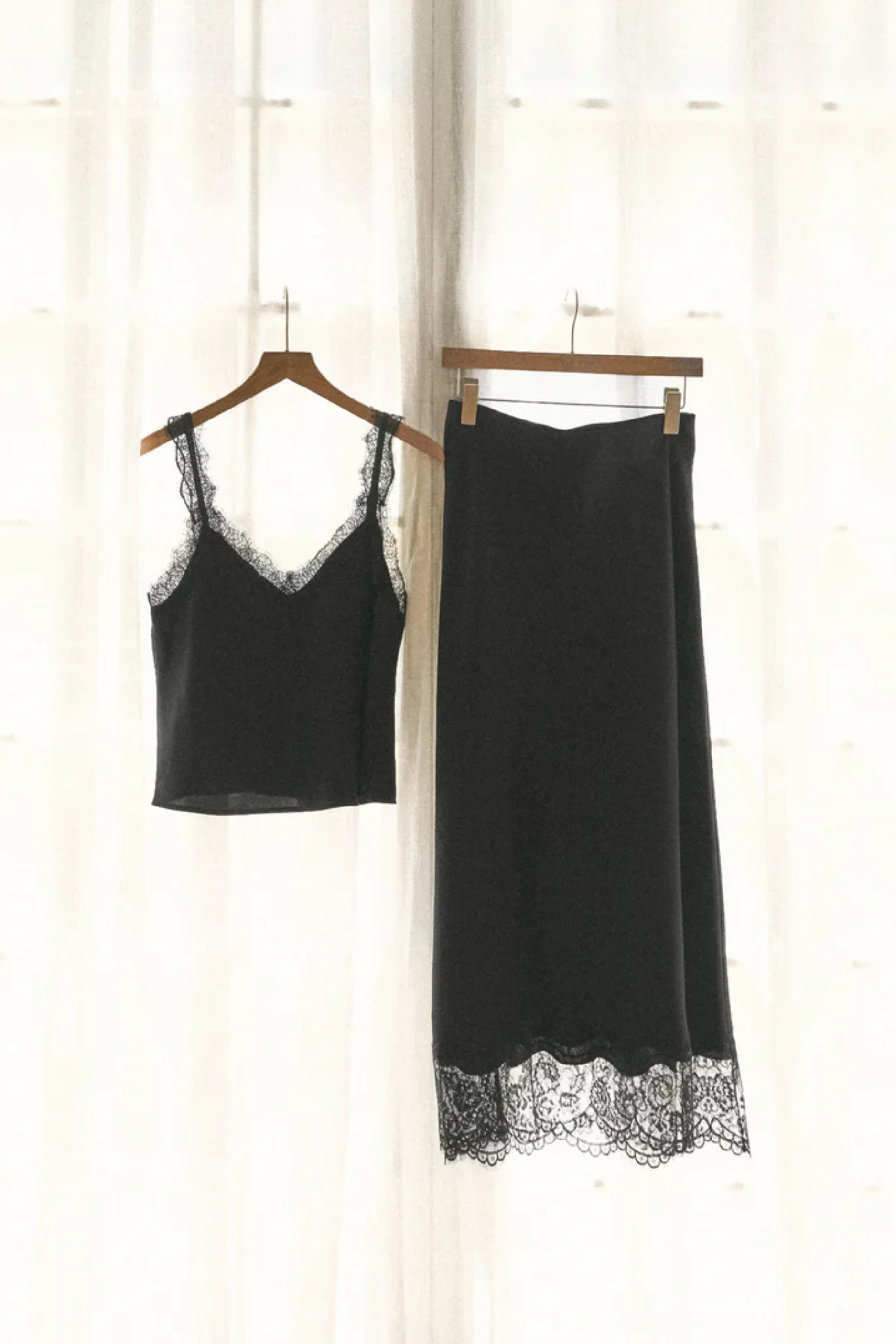 Cinder Lace Midi Skirt - Black