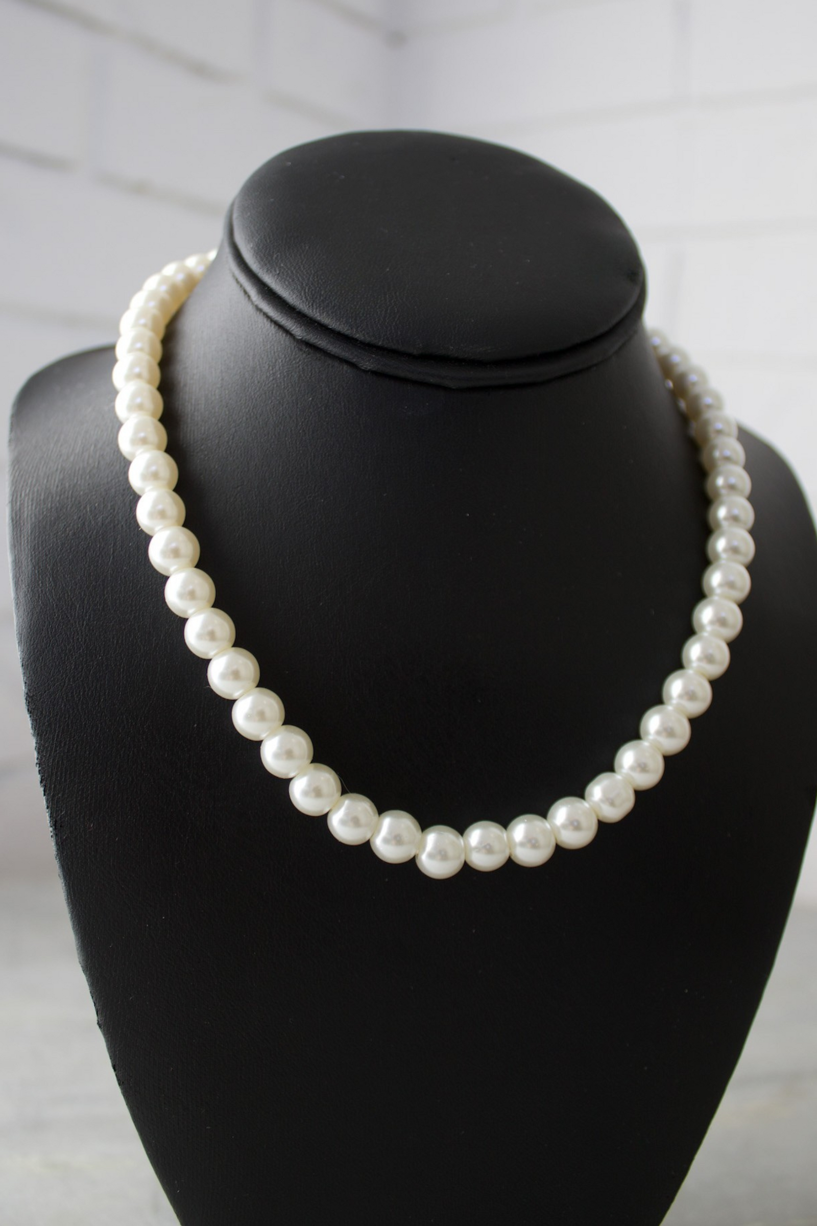 18K Nicole Pearl Necklace