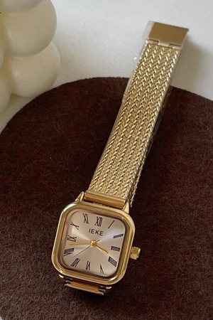 Retro Roman Numeral Watch - Gold