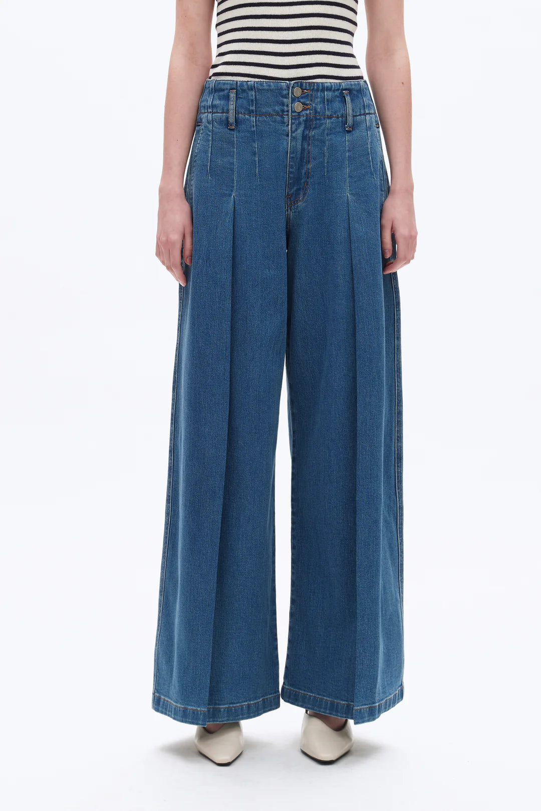 High Rise Wide Leg Pleated Jeans