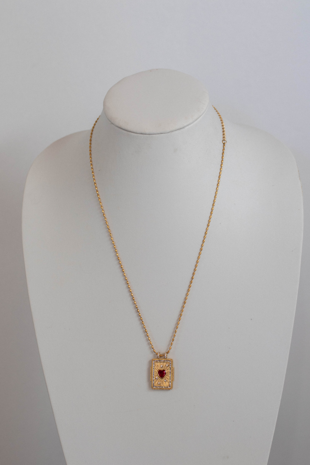 18K Maeve Pendant Necklace