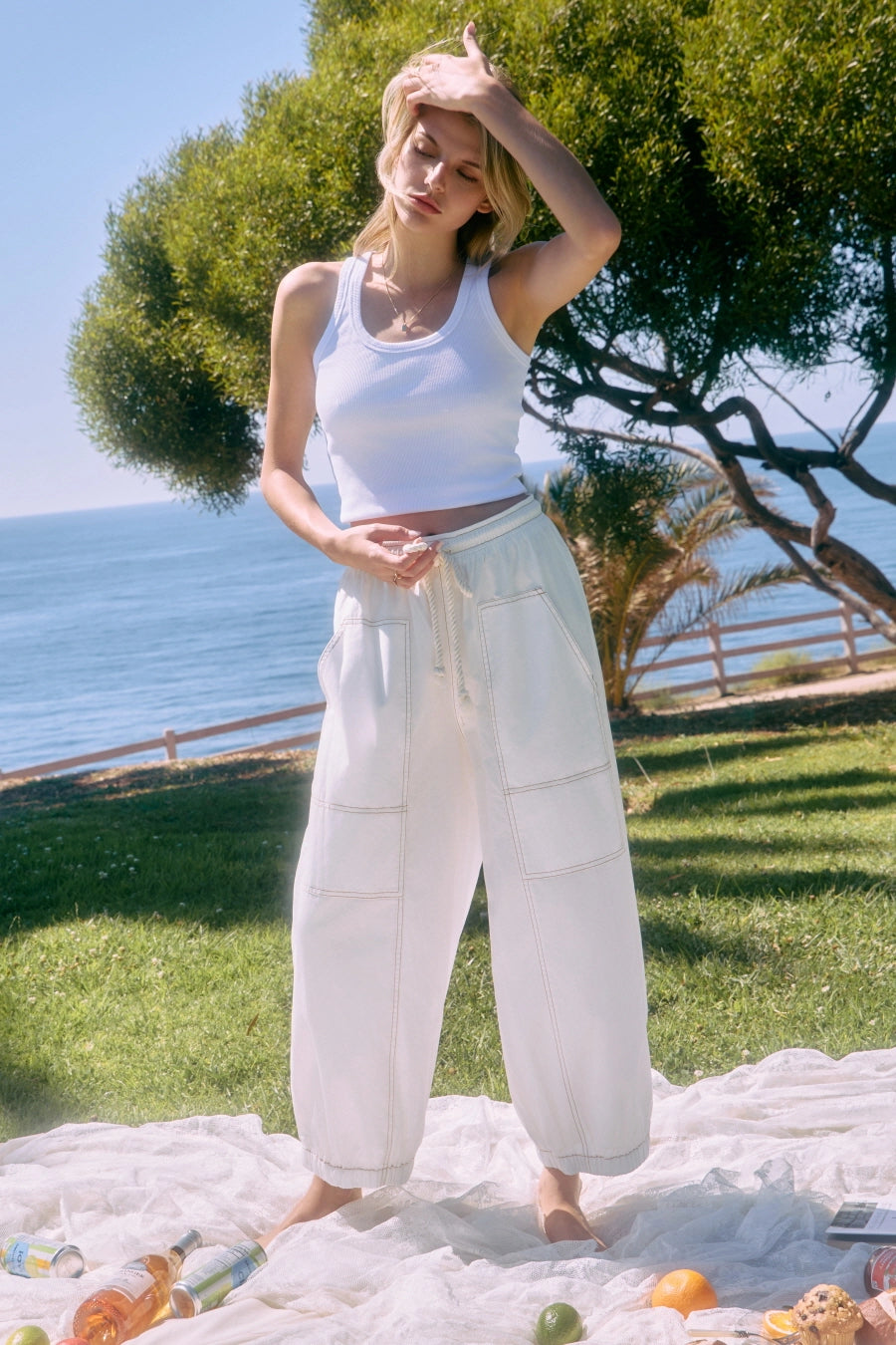 Balloon Shaped Comfy Pants - White