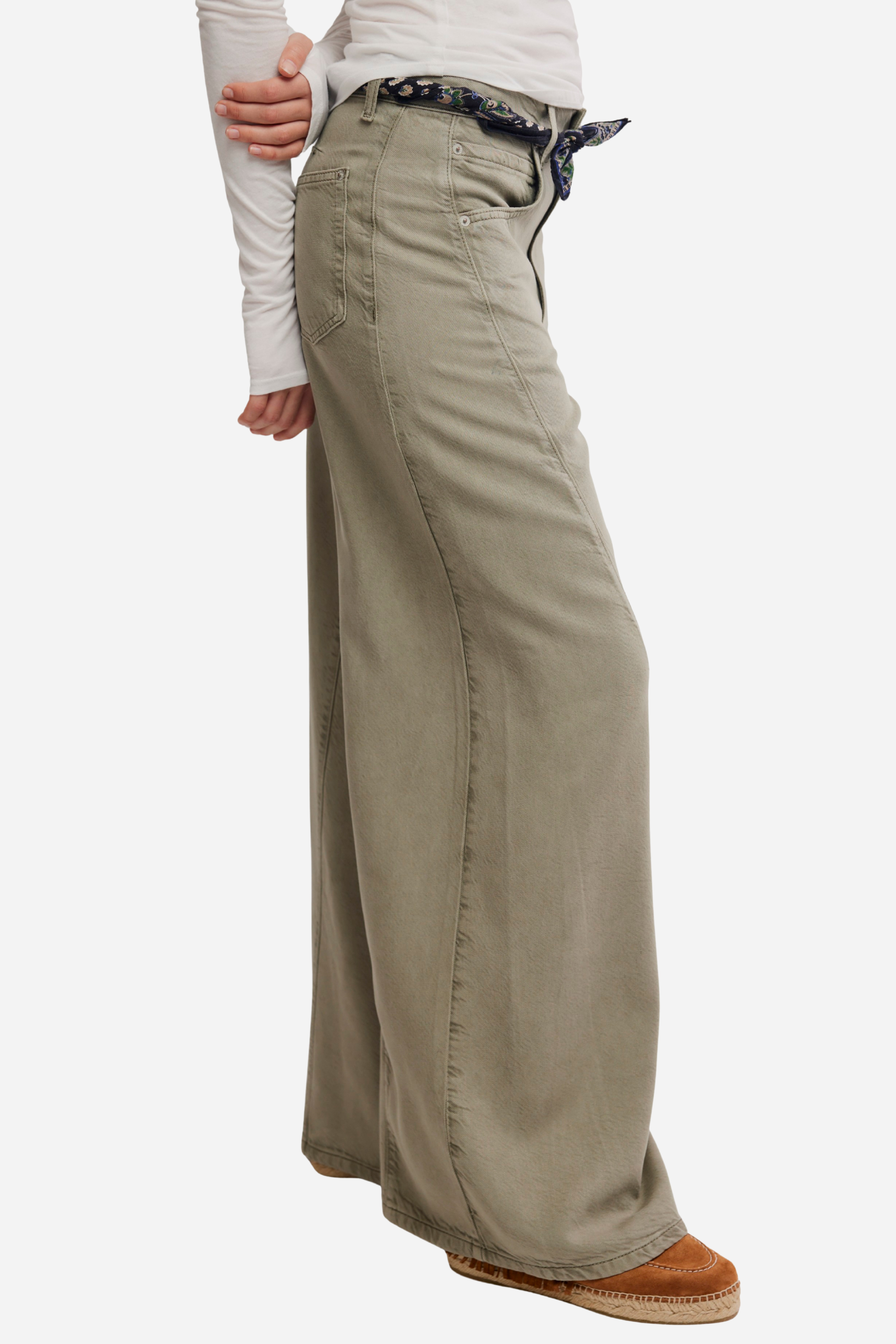 Free People - Haven Baggy Wide-Leg Jeans - Seagrass