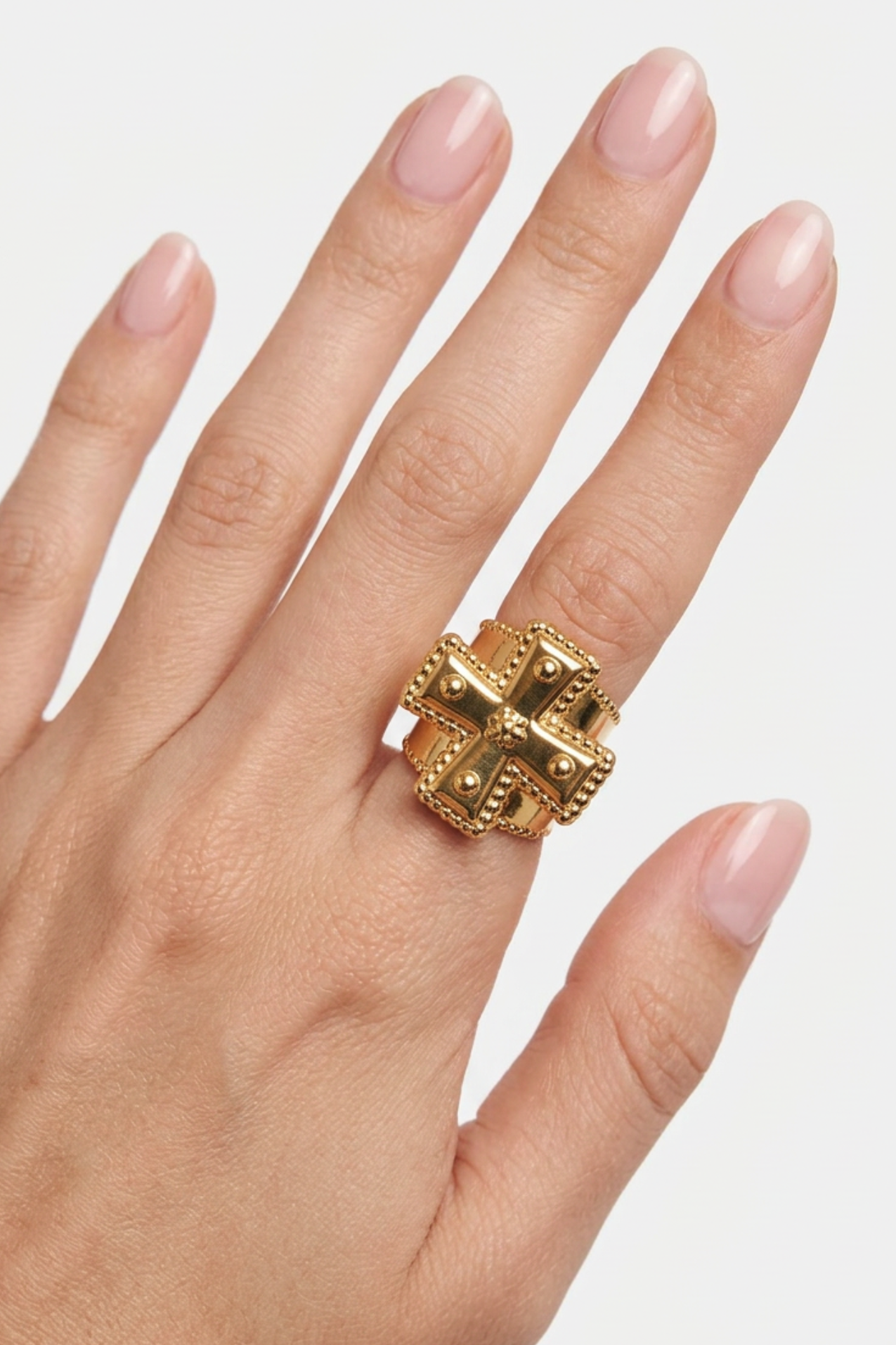 18K Hammered Cross Ring - Gold