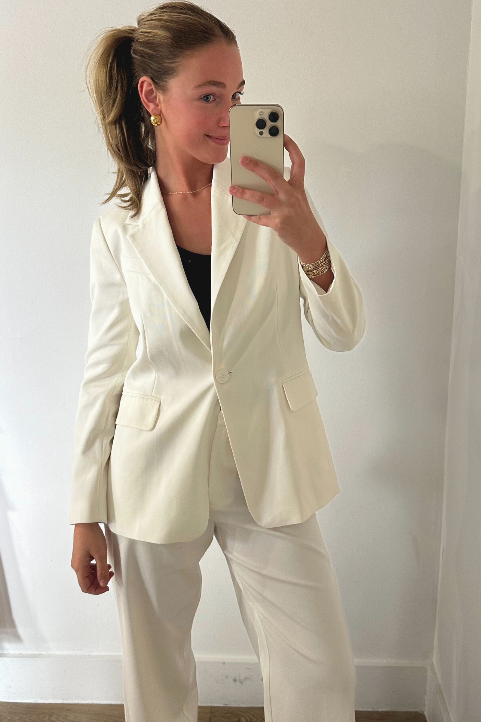 Tara Blazer - White