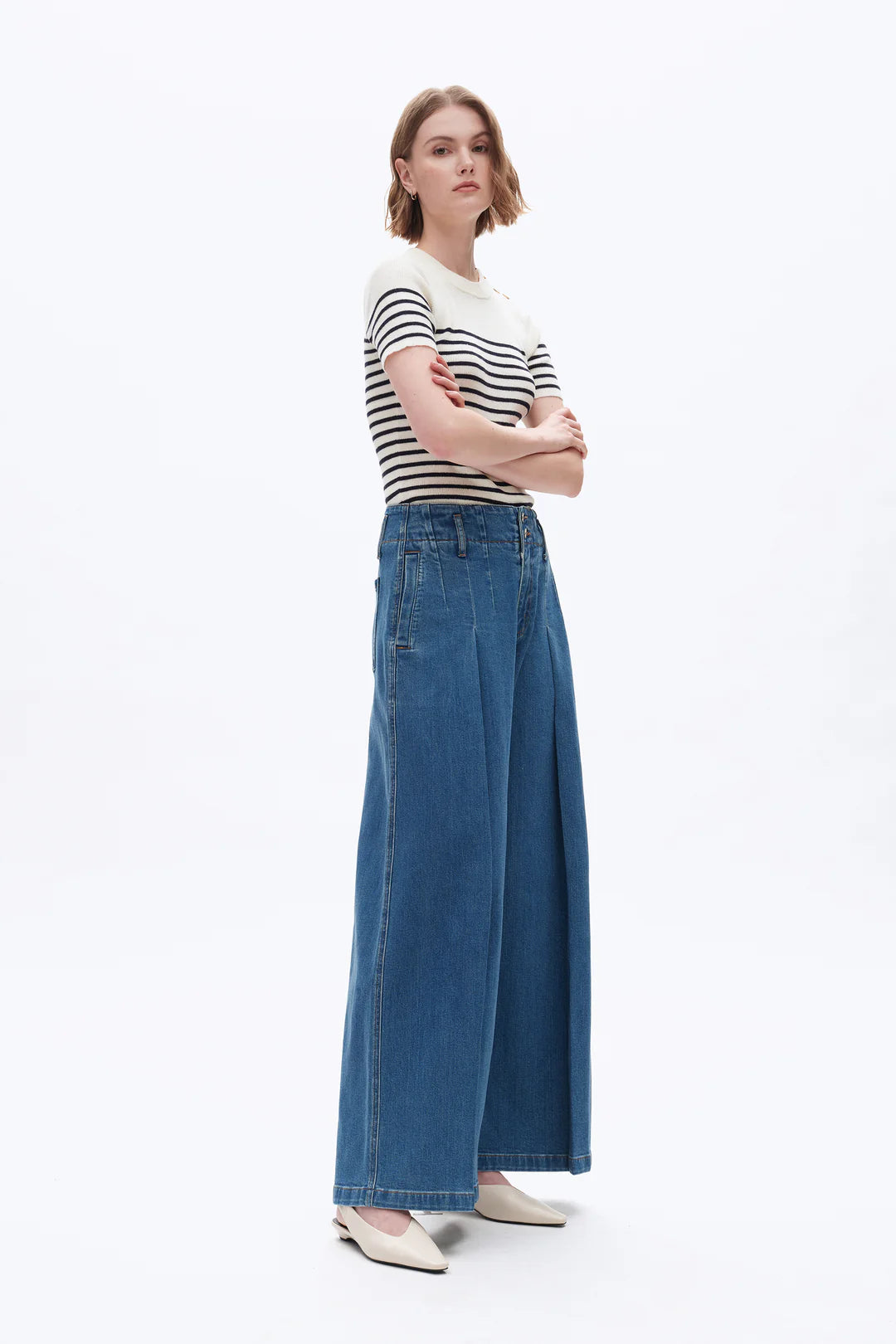 High Rise Wide Leg Pleated Jeans