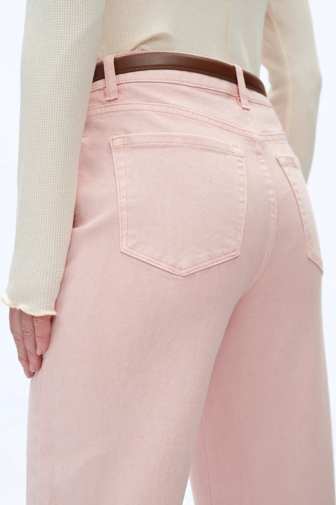 Mid Rise Barrel Jeans - Pearl Pink