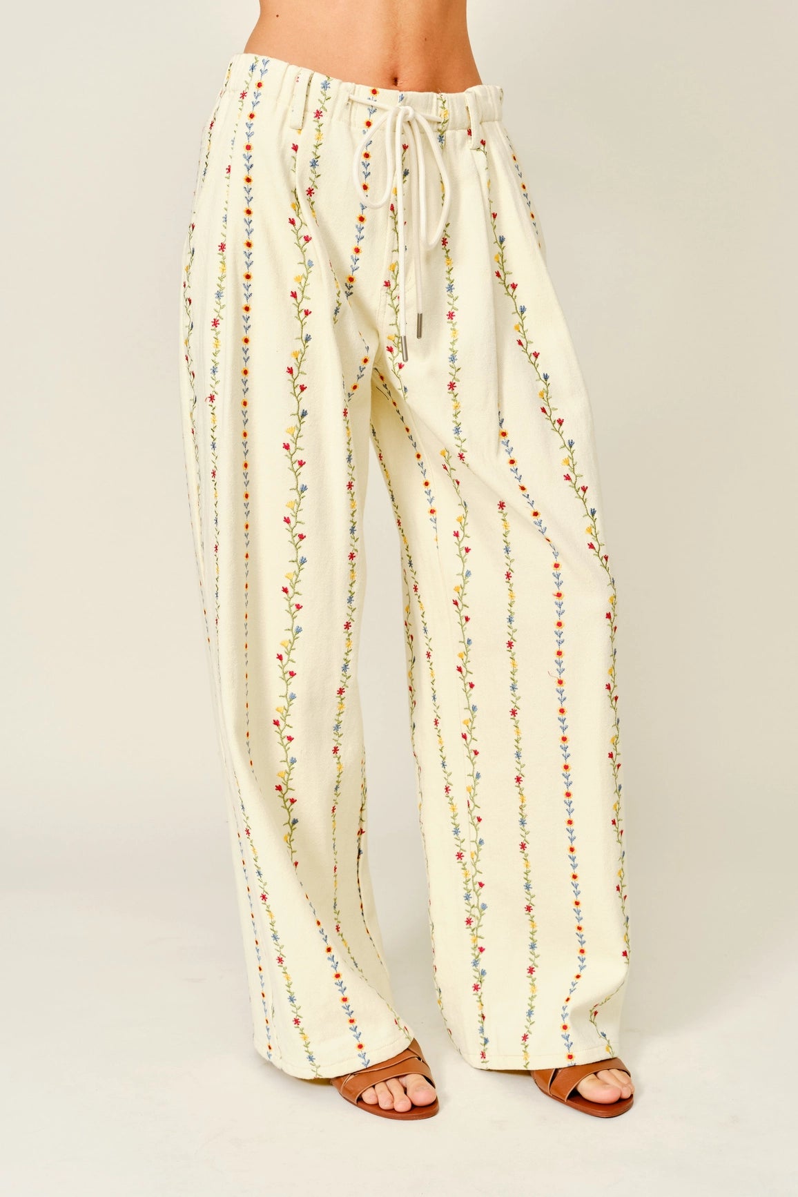 Floral Embroidered Pleated Pants