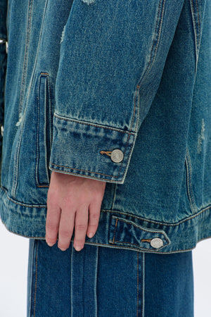 Loose Fitting Jean Jacket