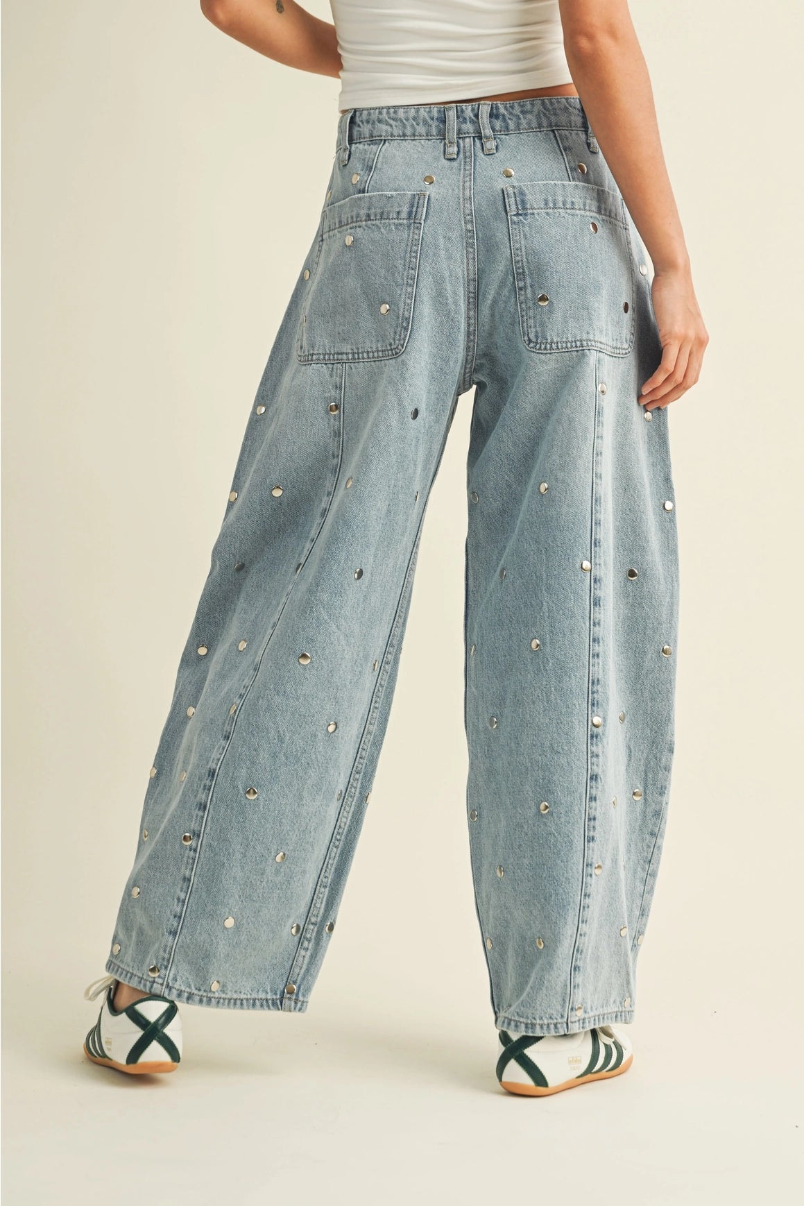 Studded Barrel Jeans - Light Blue