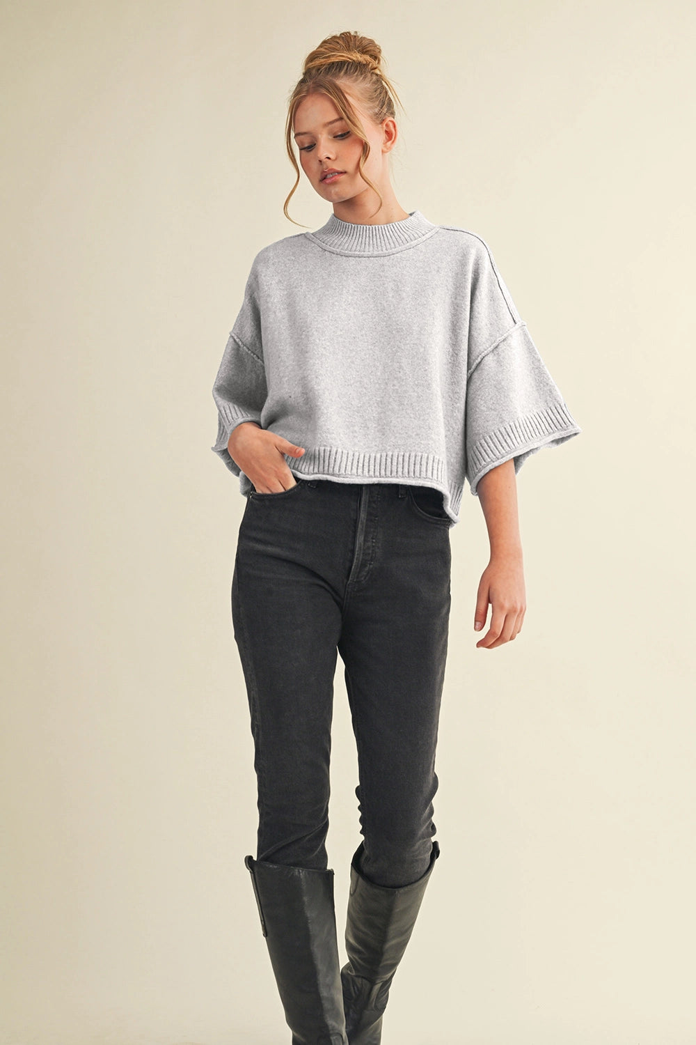 Cropped Knit Short Sleeve Sweater - Grey