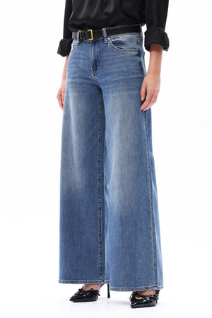 Mid Rise Wide Leg Jeans - Medium Blue