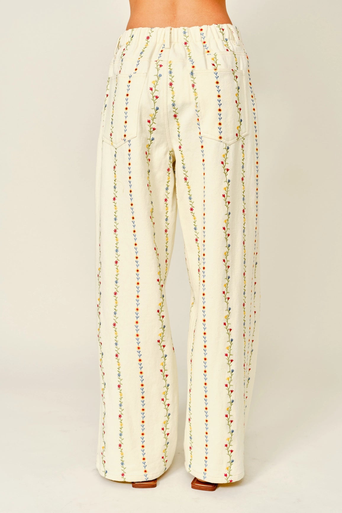 Floral Embroidered Pleated Pants