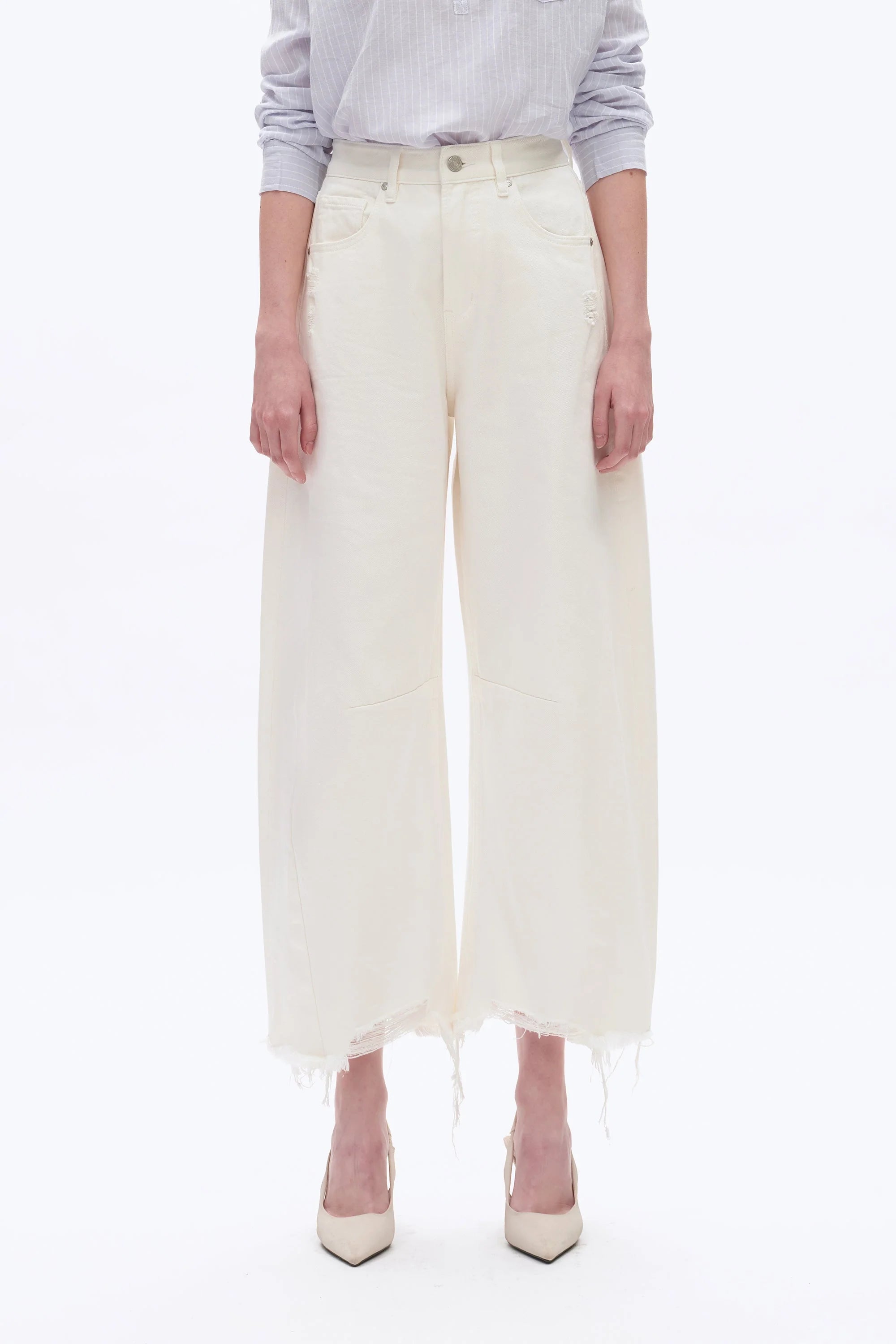 Frayed Hem Barrel Jeans - White