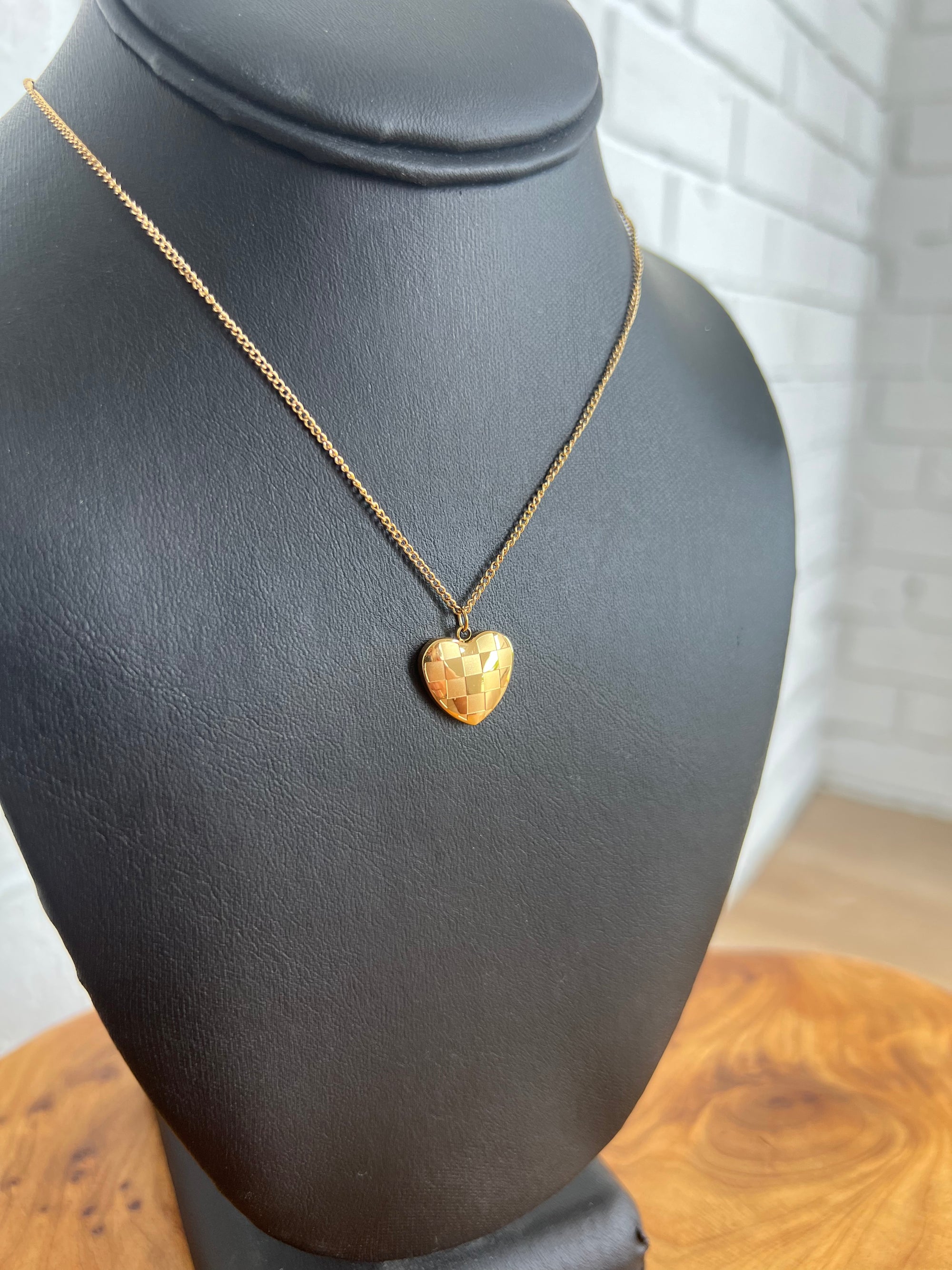 18K Monochromatic Checkered Heart Necklace