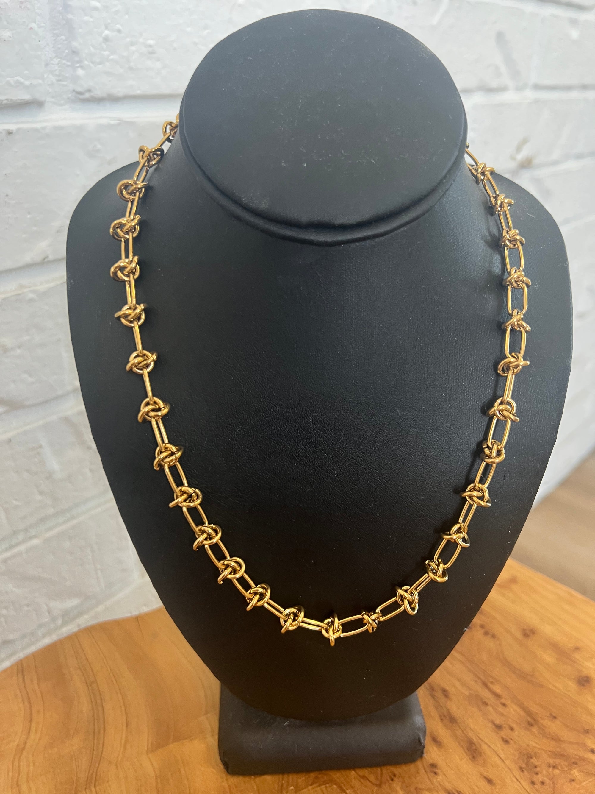 18K Leah Chain Knot Necklace