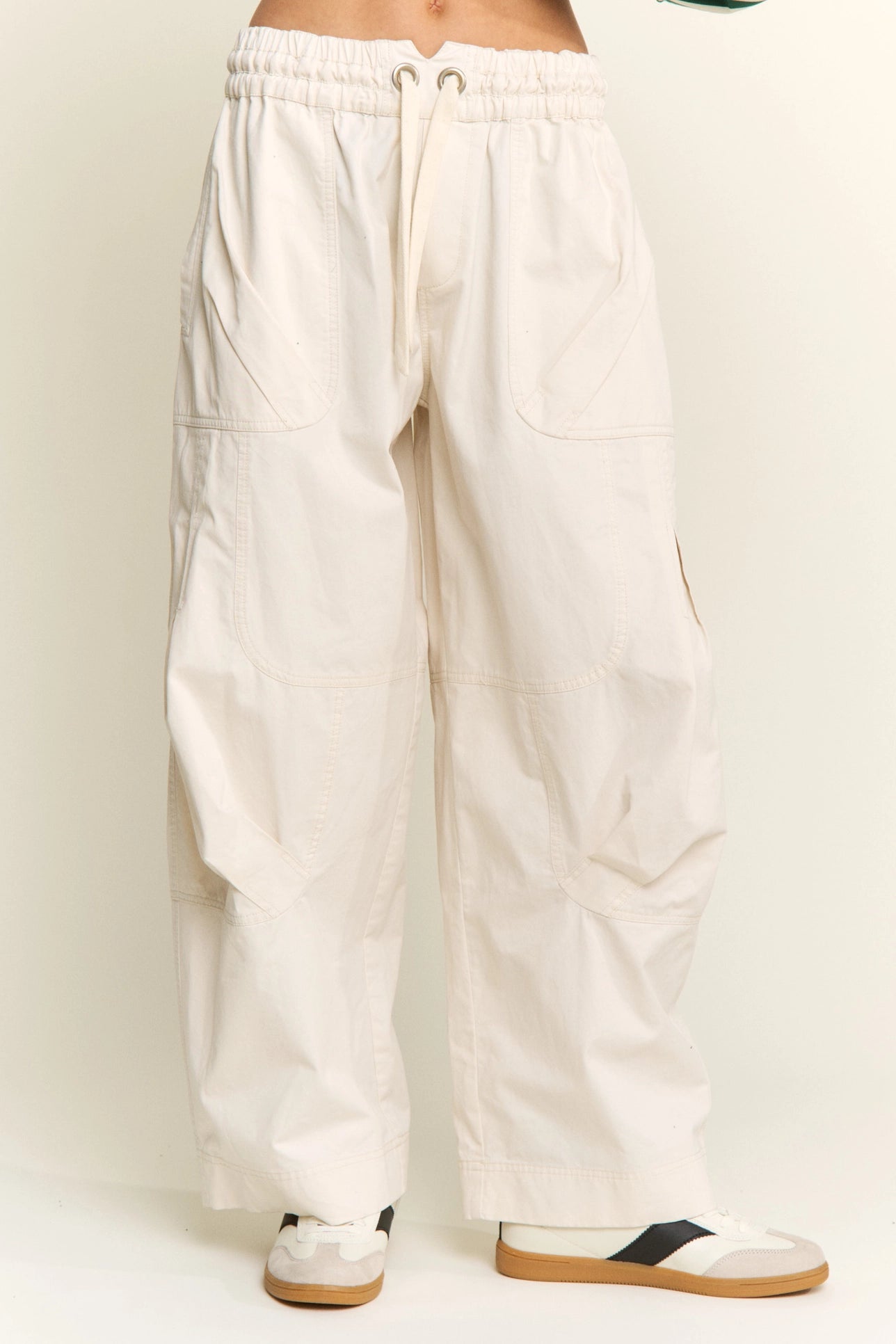 Wide Leg Barrel Cargo Pants - White