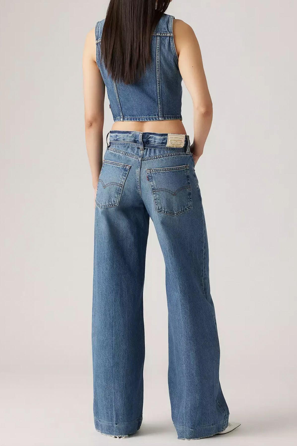 Ladies levi straight leg jeans online