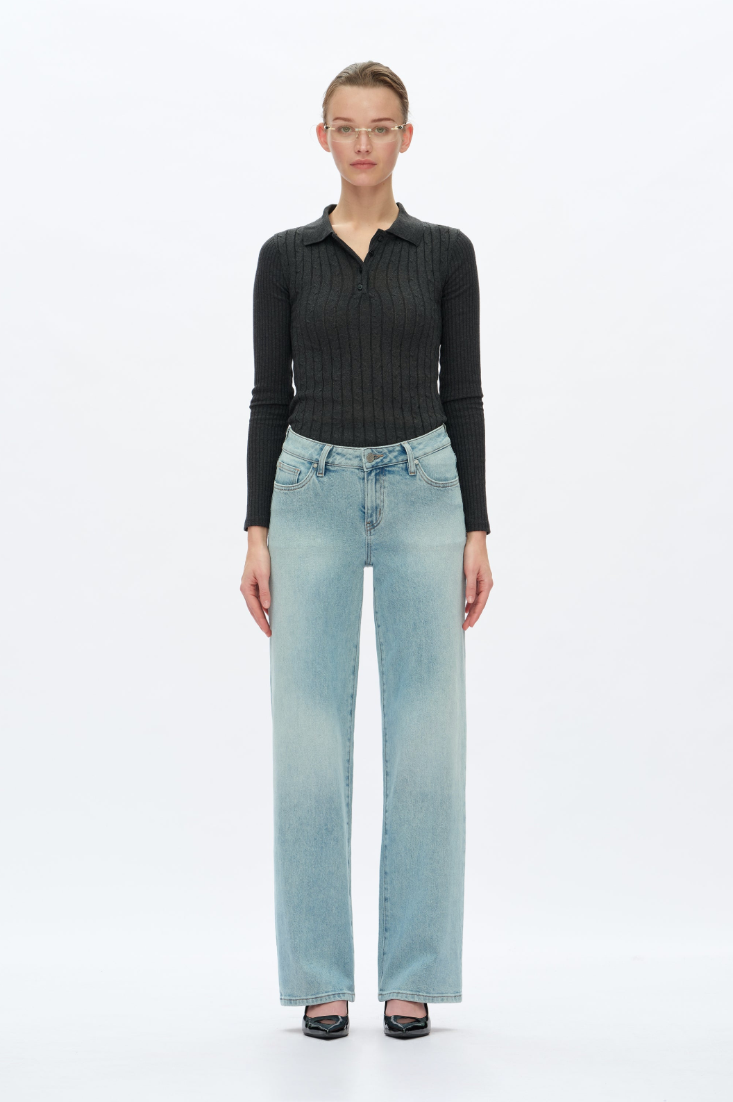 Low Rise Straight Leg Jeans - Retro Light Blue
