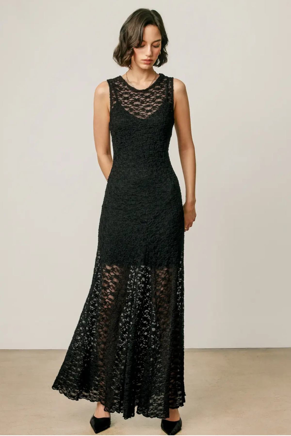 Sophia Lace Maxi Dress - Black