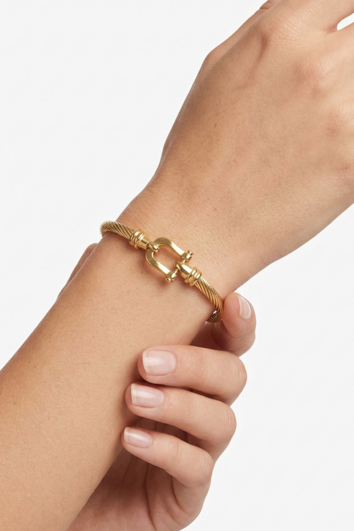 18K Gold Buckle Bracelet