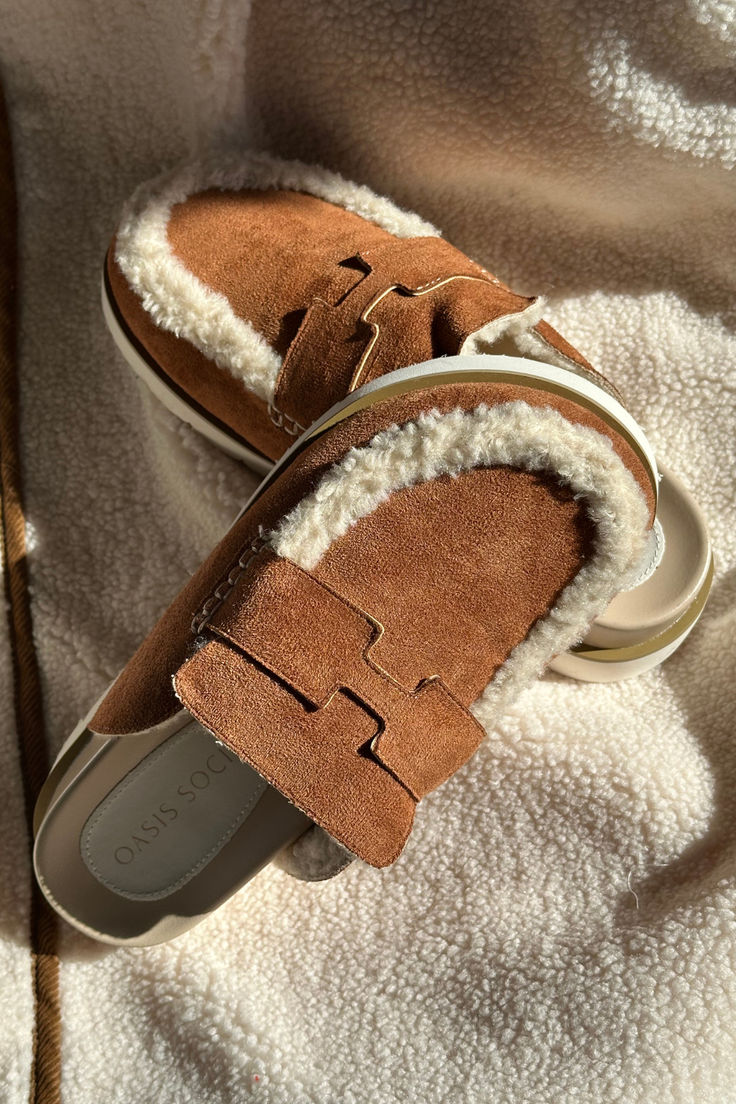 Avalon Shearling Mule - Caramel Suede